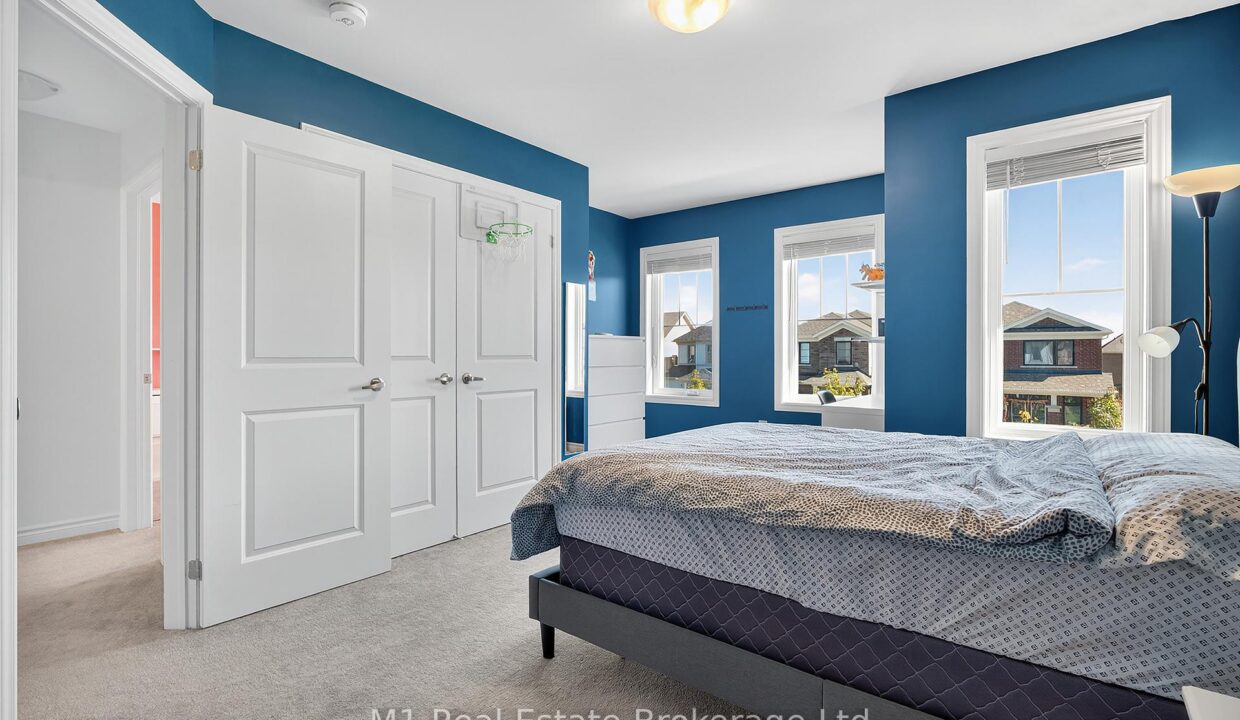 8bbc4110-f3c1-4ffd-8f4d-e3e3047049e7-l.jpeg