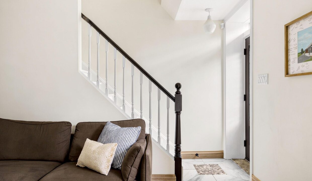 8e1084c3-2452-4426-8aef-8fd54e5e9f2c-l.jpeg