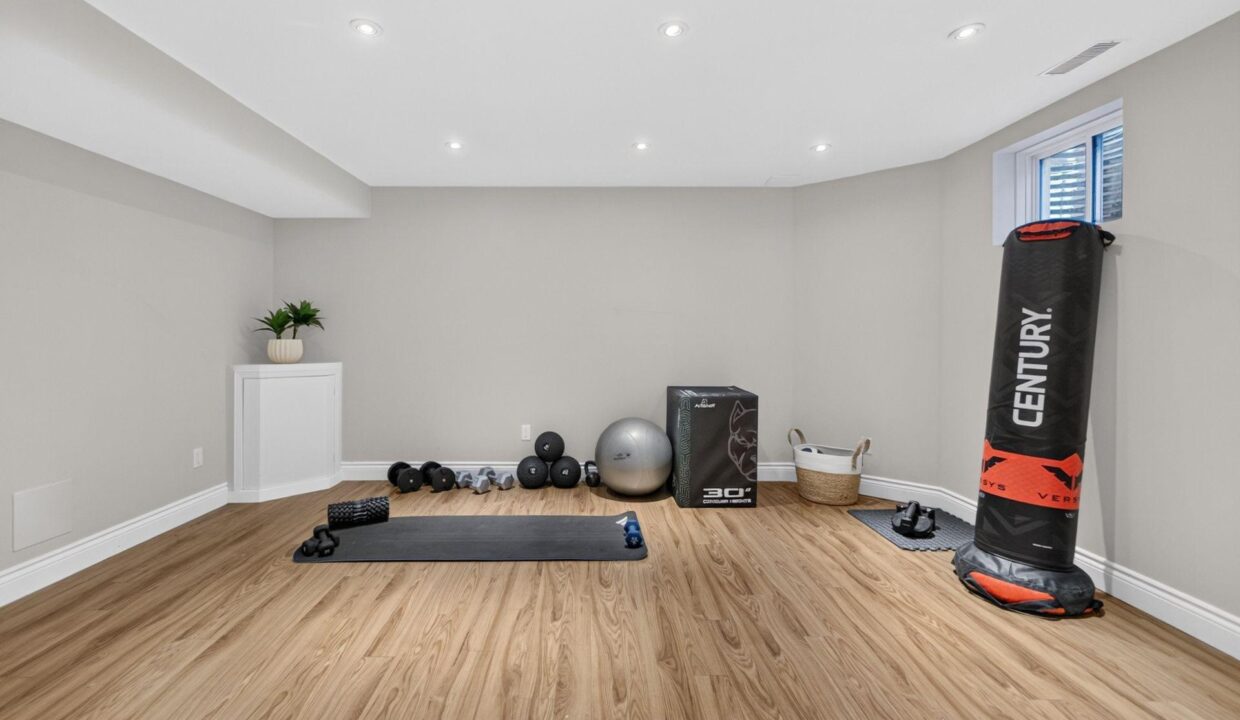 8faeae1a-ceee-4087-b4e2-cb62912e6596-l.jpeg