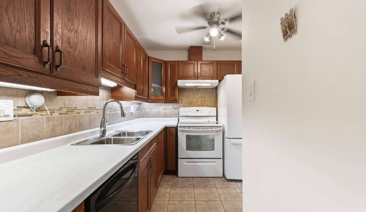 8ff0dcea-227d-41be-b6cd-1b6d6039ad4d-l.jpeg