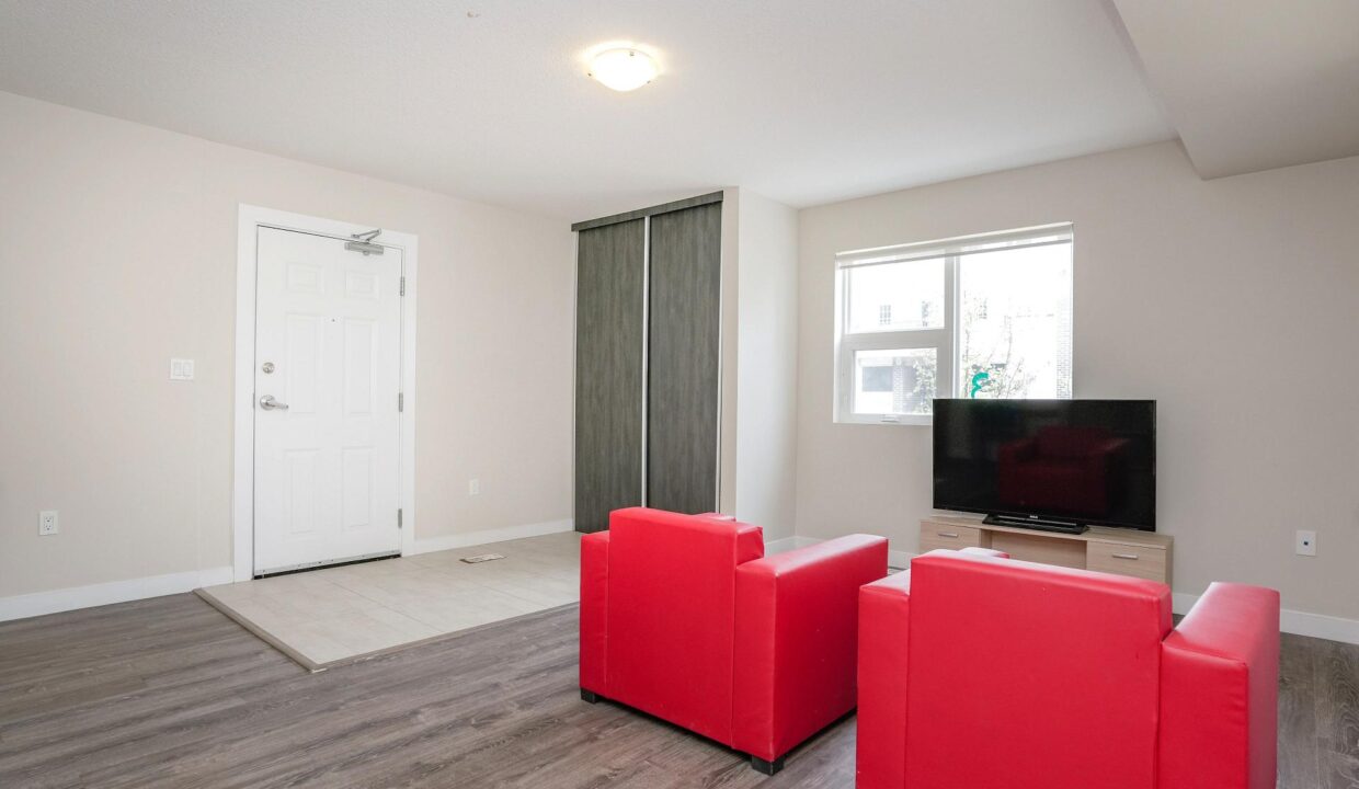 90e6af76-83dc-4474-8129-7a0f0a52472e-l.jpeg