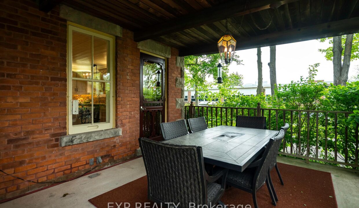 92a8a79a-0029-488e-802d-2dce82cd6c5e-l.jpeg