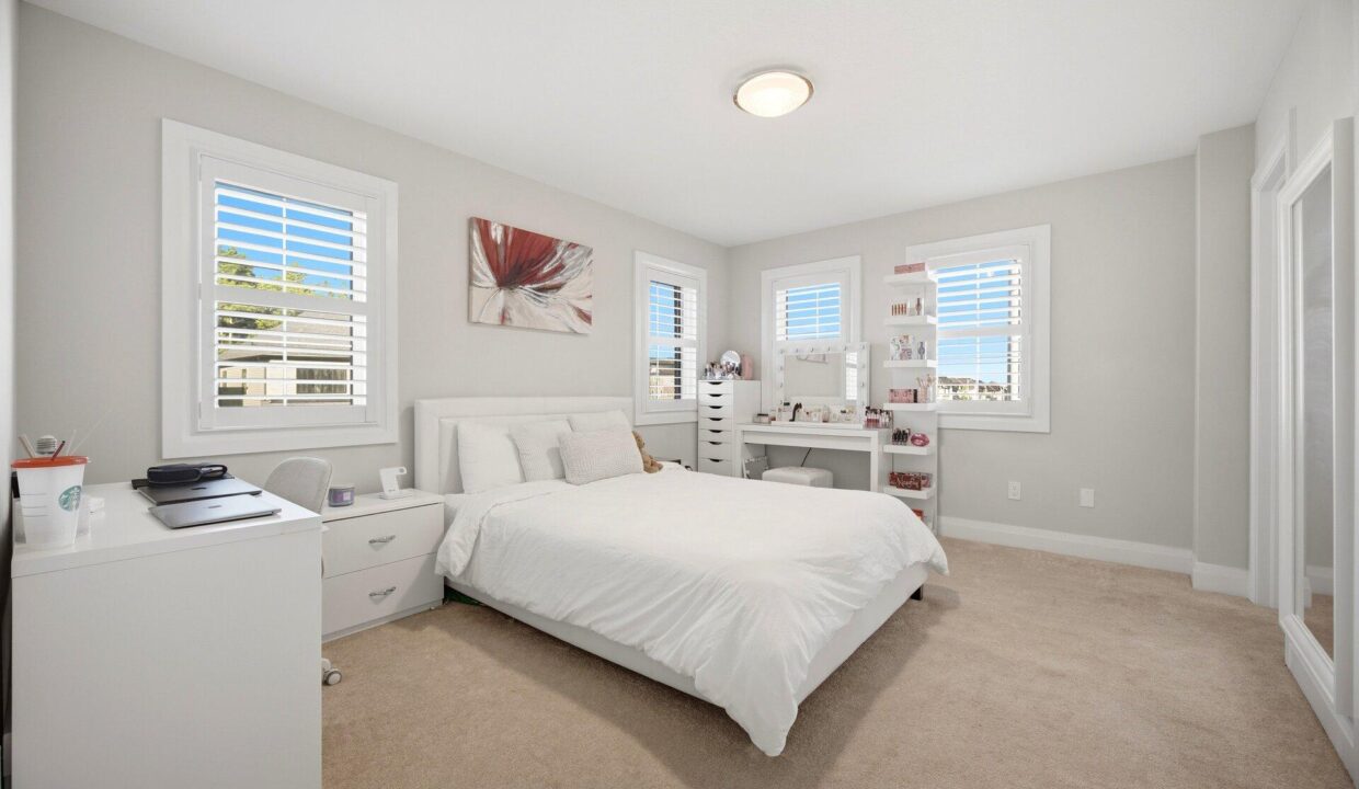 956af02f-ae3f-4f42-95a2-503c3eec55a6-l.jpeg