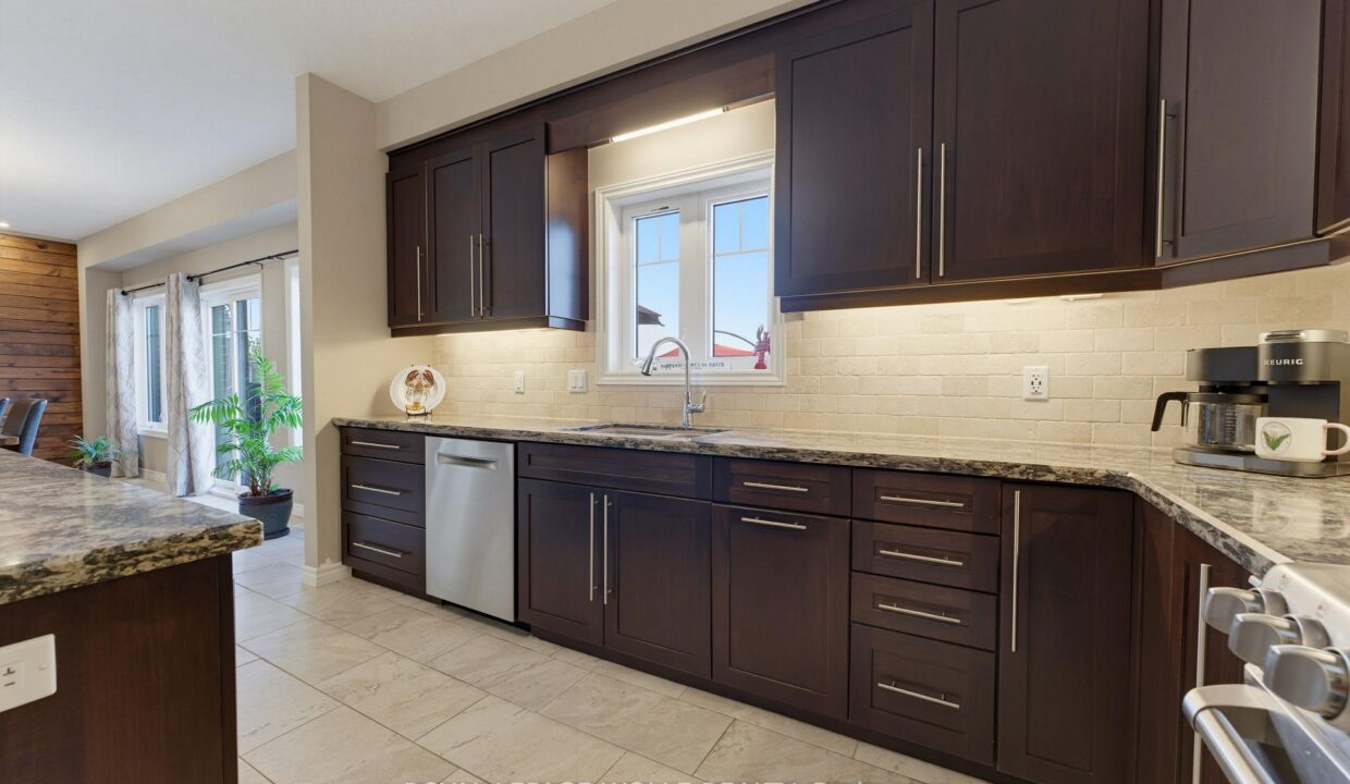 96484943-27e9-4062-87a3-98e45867dc41-l.jpeg