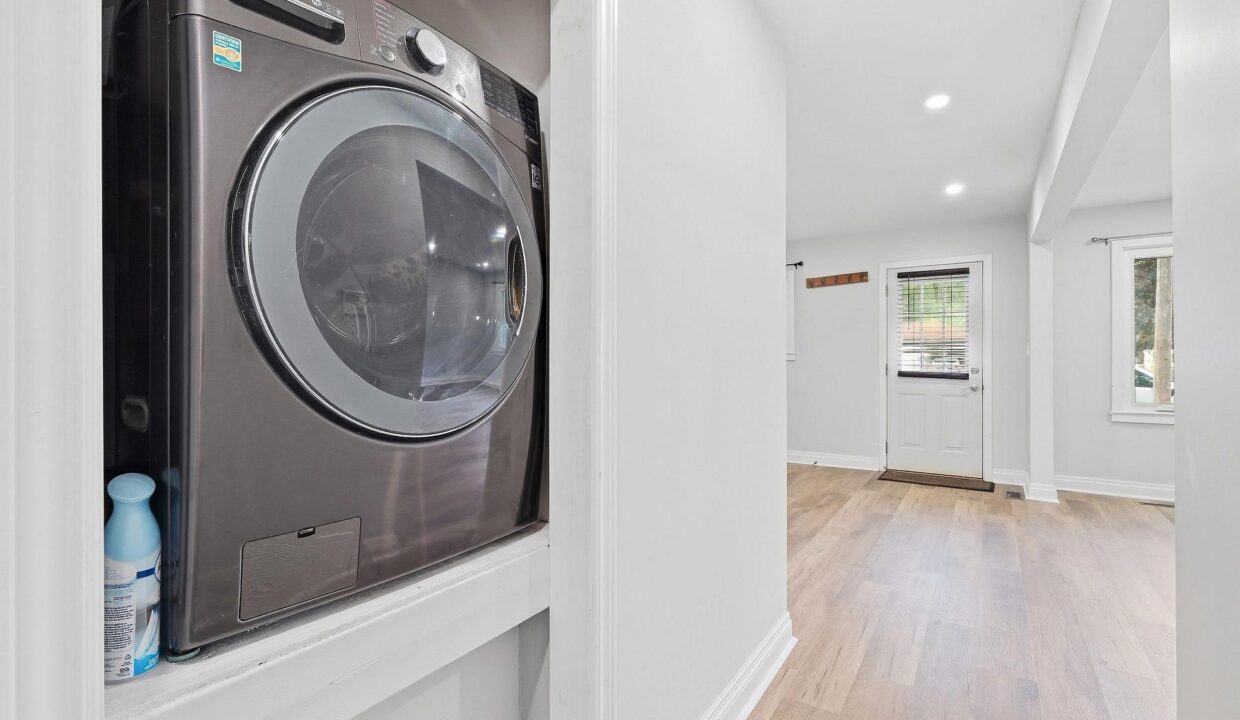 98697b44-0caf-447f-a1b0-5b4cd31a14a9-l.jpeg