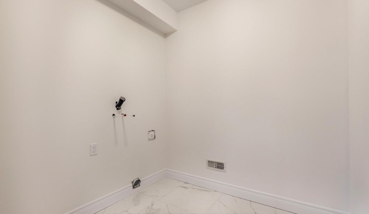 98ef0d51-554f-4ec7-ab00-29bf7edc43c7-l.jpeg