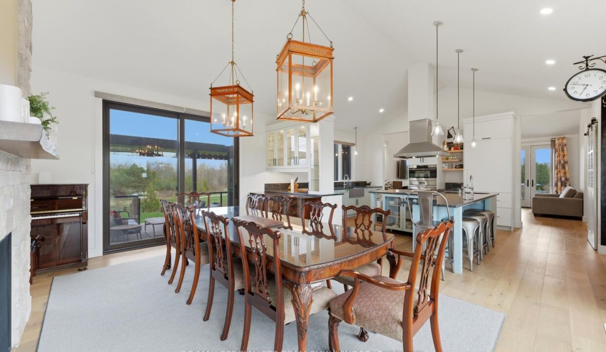 a1579b89-dfee-424a-b884-500b4295443d-l.jpeg