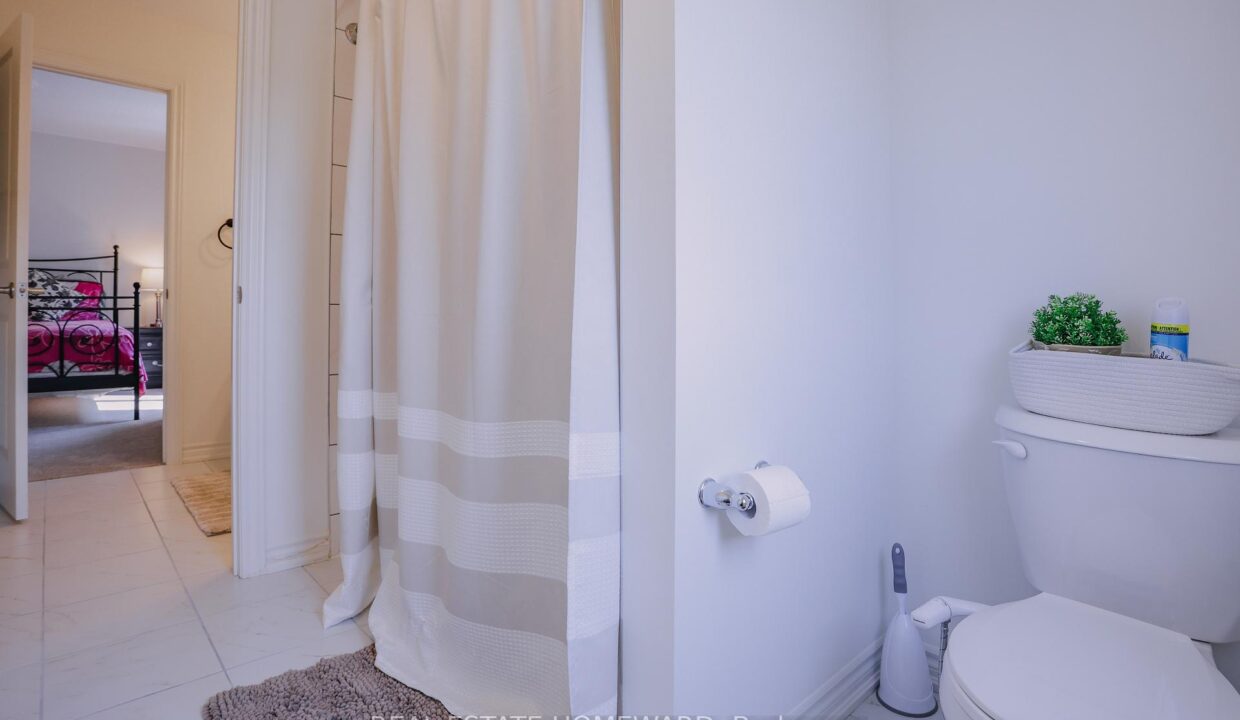 a1cf3335-8c38-4304-8c56-00bb478d69ba-l.jpeg