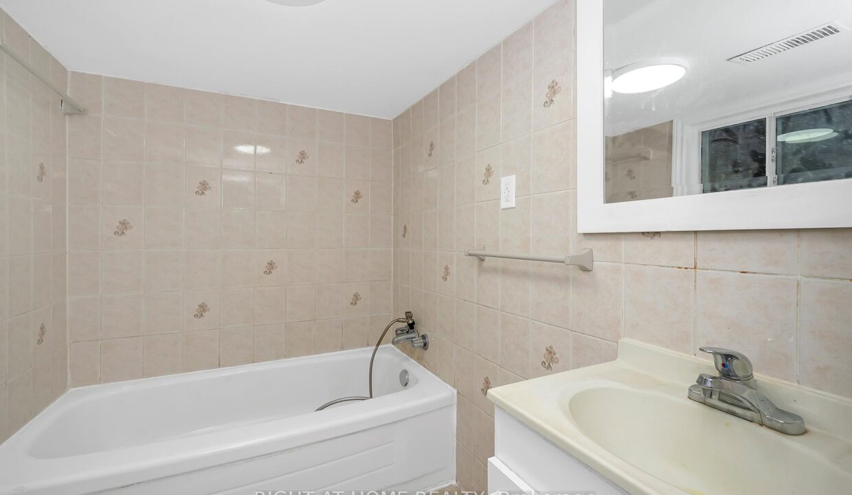 a5a3493b-5bd3-4a53-8700-902ba20ea73e-l.jpeg
