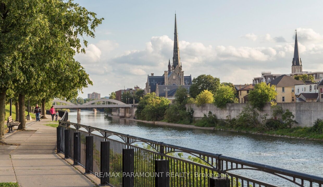 a88300d0-aa6b-4704-b534-1cfda7f6b11a-l.jpeg