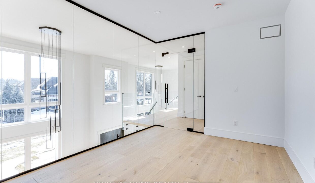 aa246e1a-3bee-4811-807c-ee9ef2851c46-l.jpeg