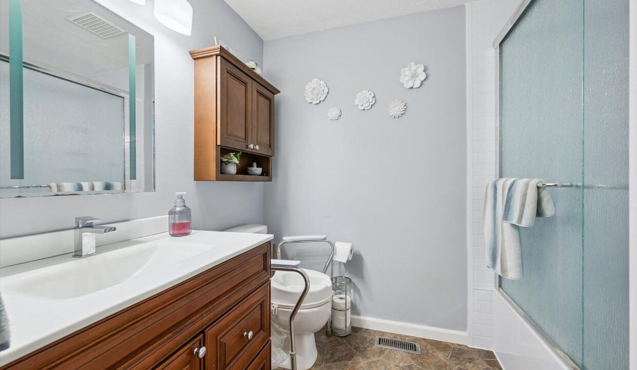 aa7a6689-7c0f-4e85-bbf6-adec301a1cb1-l.jpeg