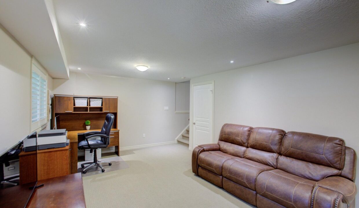 ac69116d-7ce8-4c08-a7e5-923f43d2c8e8-l.jpeg