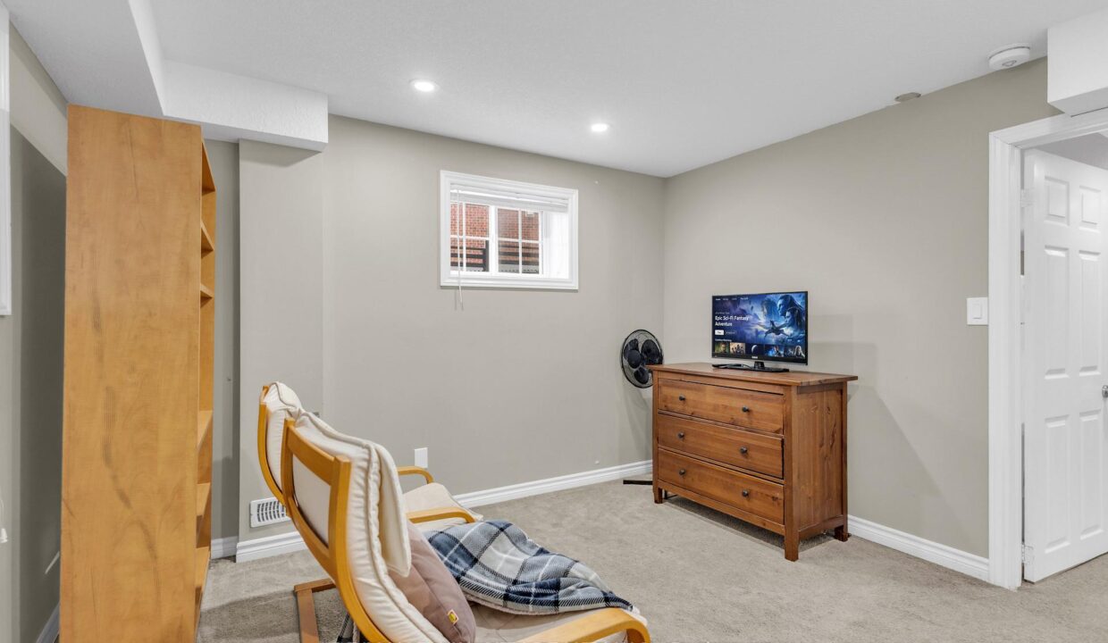 acc586c6-7d5d-49a2-a1a1-86c0c4a19712-l.jpeg