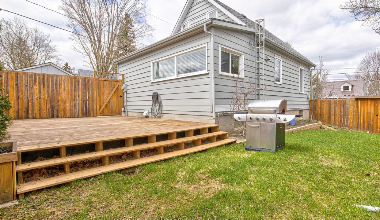 ae472068-640e-488e-8d1f-9cd6fb8b7947-l.jpeg