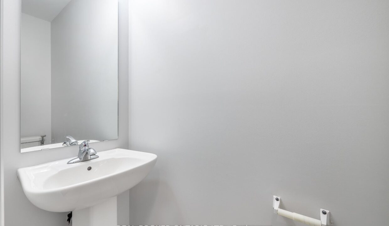 b3067c96-aa42-4d43-b98e-9ceea2f14f77-l.jpeg