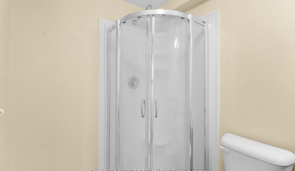 b466d31a-6f27-4d0d-8d1d-565e32991fe1-l.jpeg