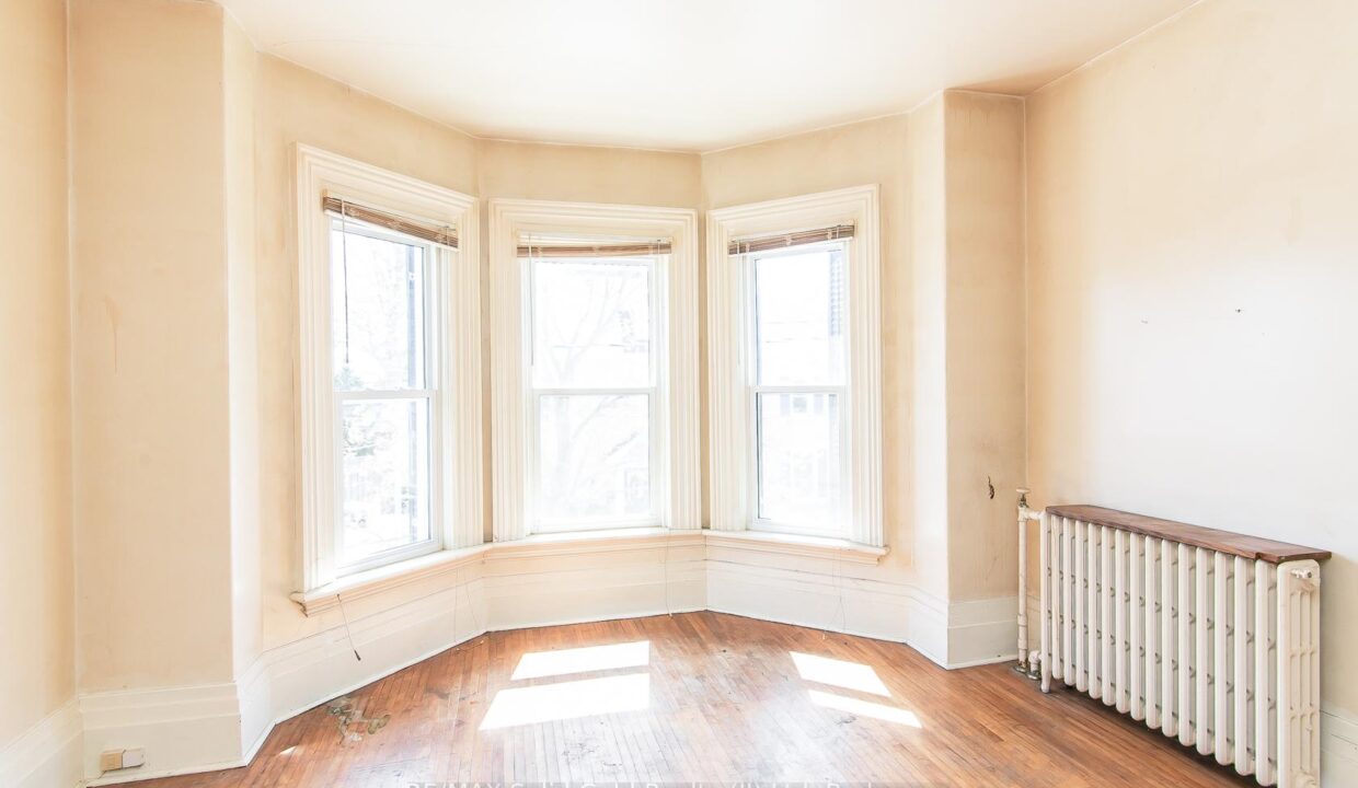 b588151a-d603-4115-a5d6-5c98012998a6-l.jpeg