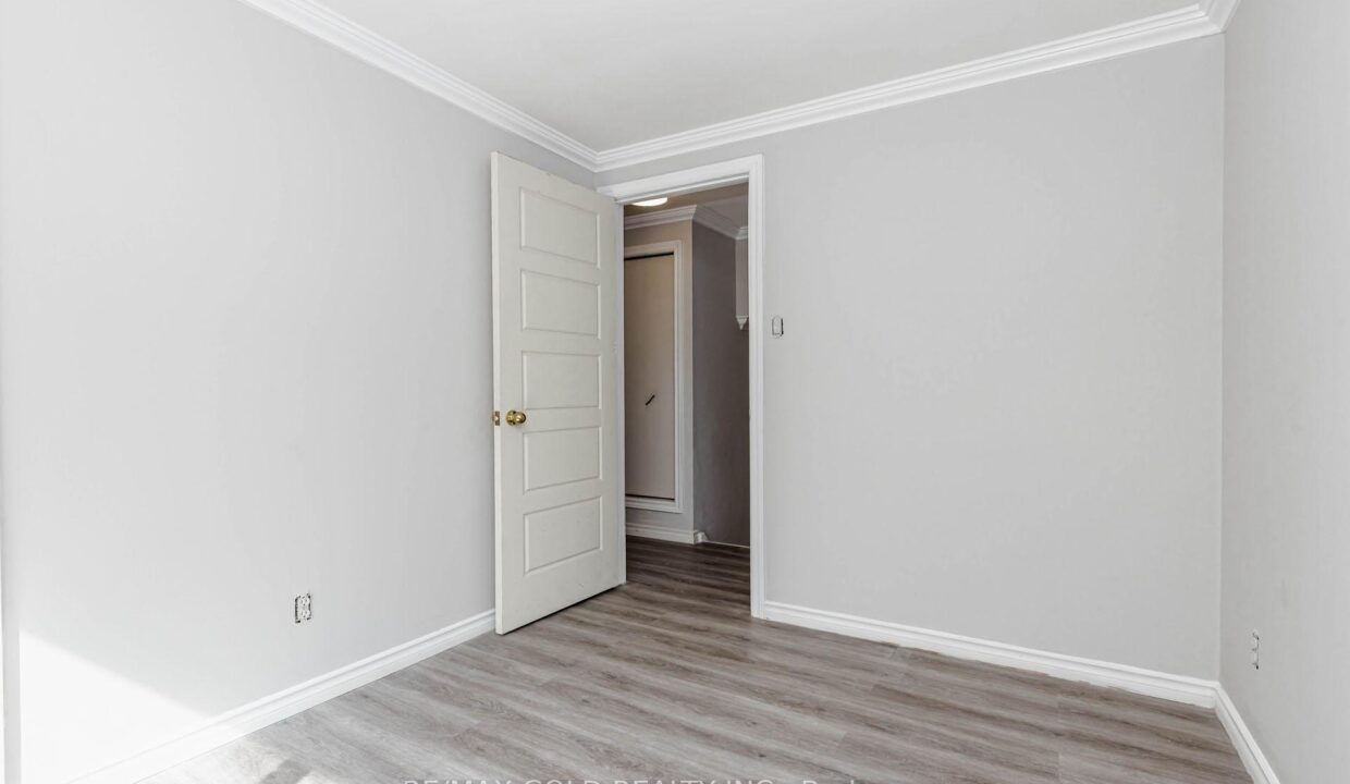 b7502bba-9e1d-49b5-b10f-825749a2a20e-l.jpeg