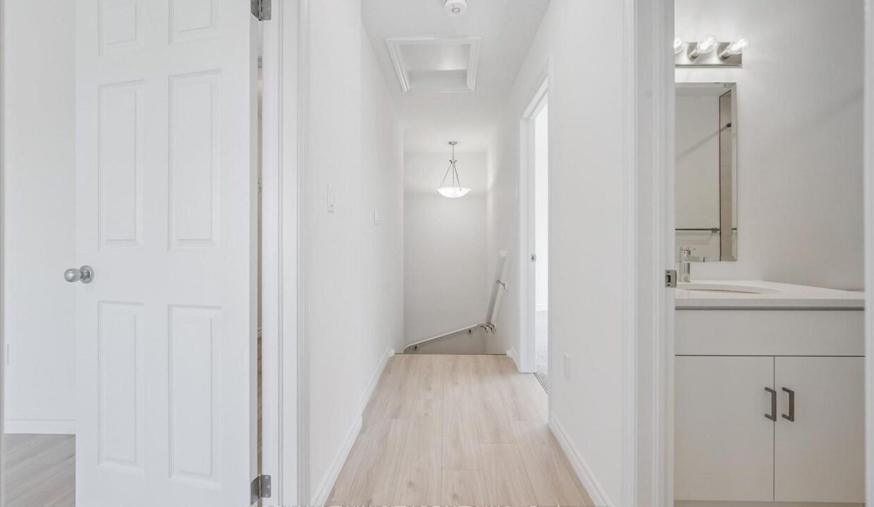b8040166-dc2d-4a6d-a9a4-da78c8940fe7-l.jpeg