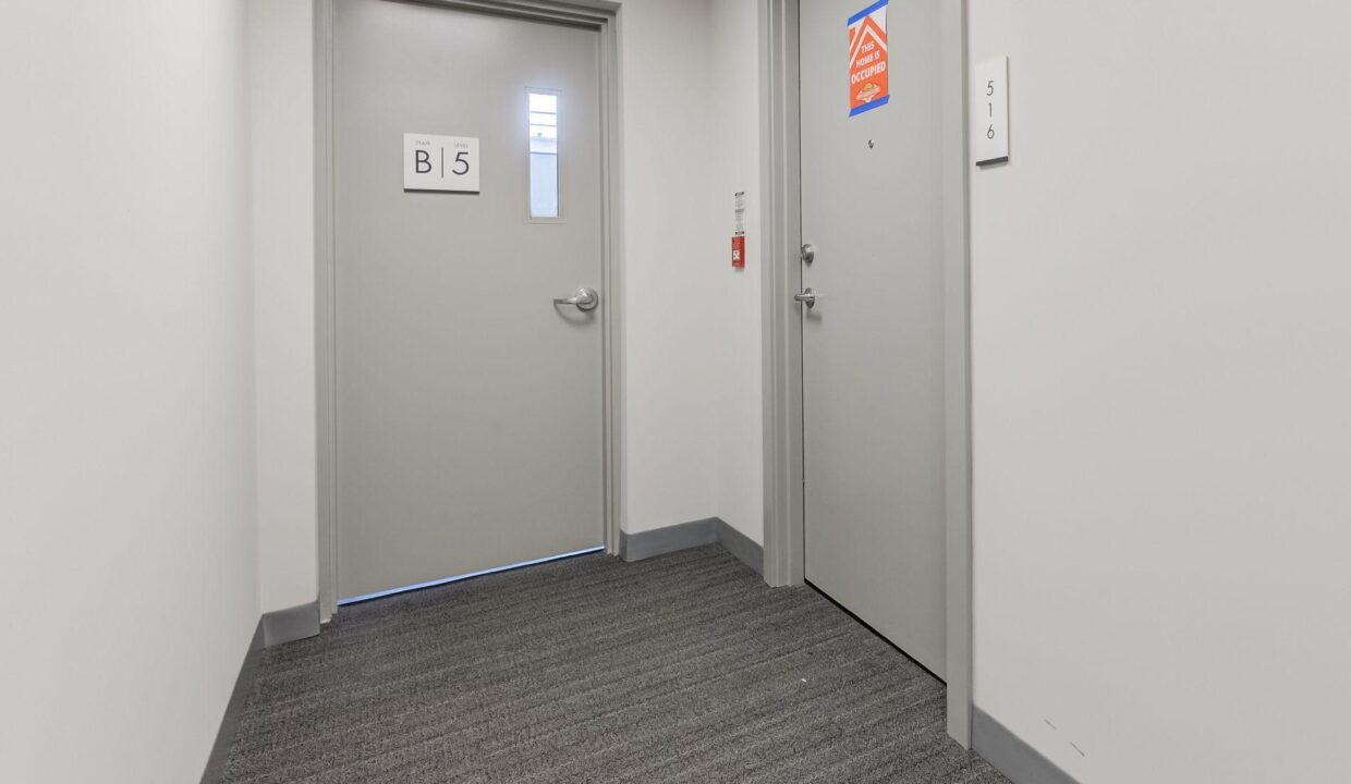 b8f529c6-00f4-4ae1-a1d6-d605031d3719-l.jpeg
