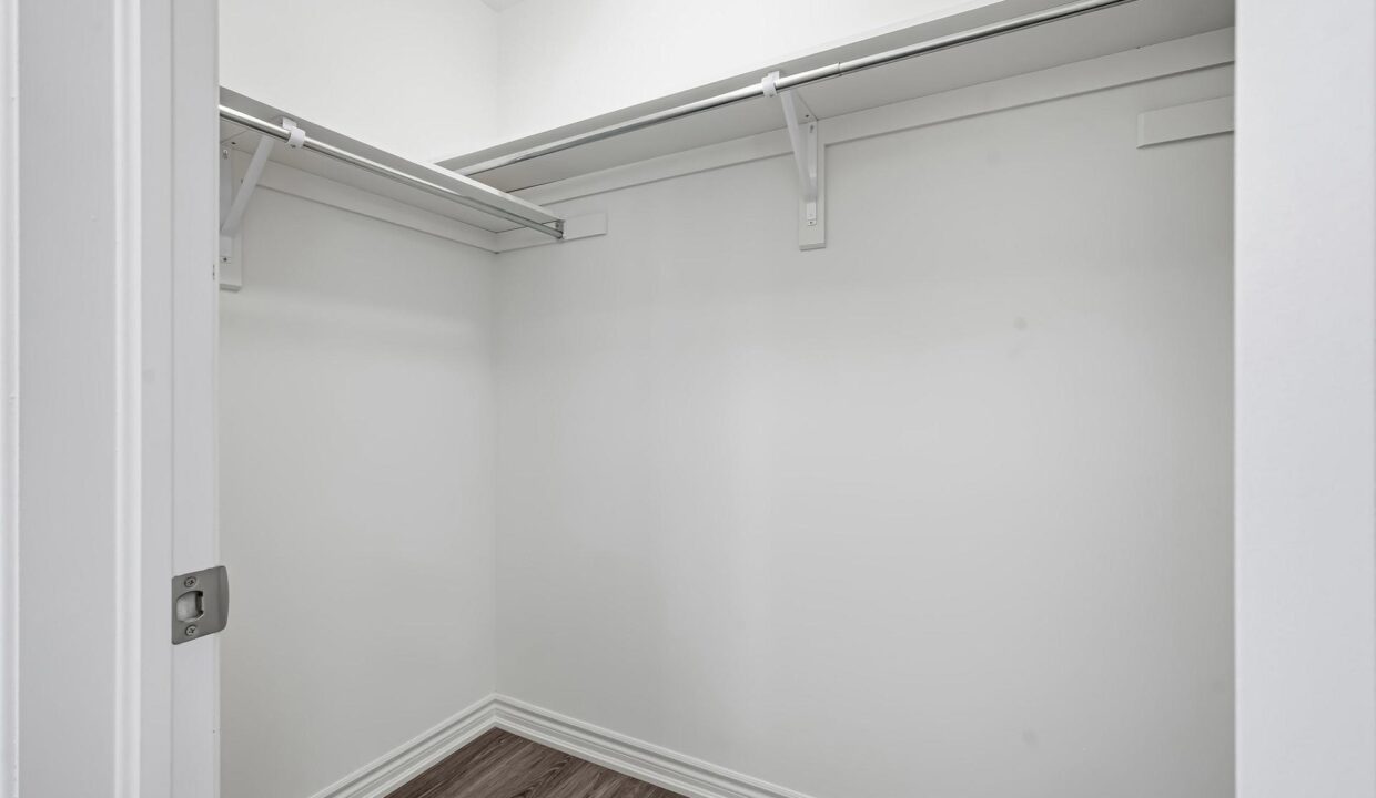 bc30e634-1679-4e1d-be3f-d04033281017-l.jpeg
