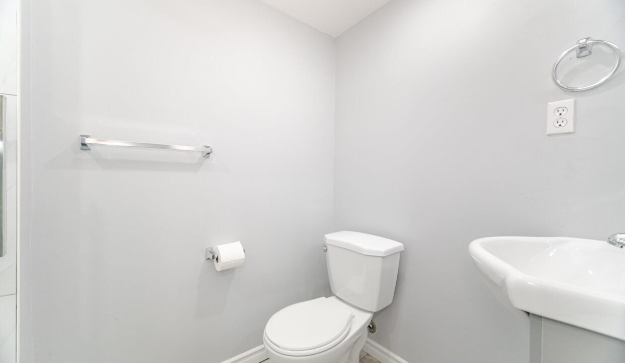 bc776e32-9603-41f2-b3f6-a3586088d707-l.jpeg