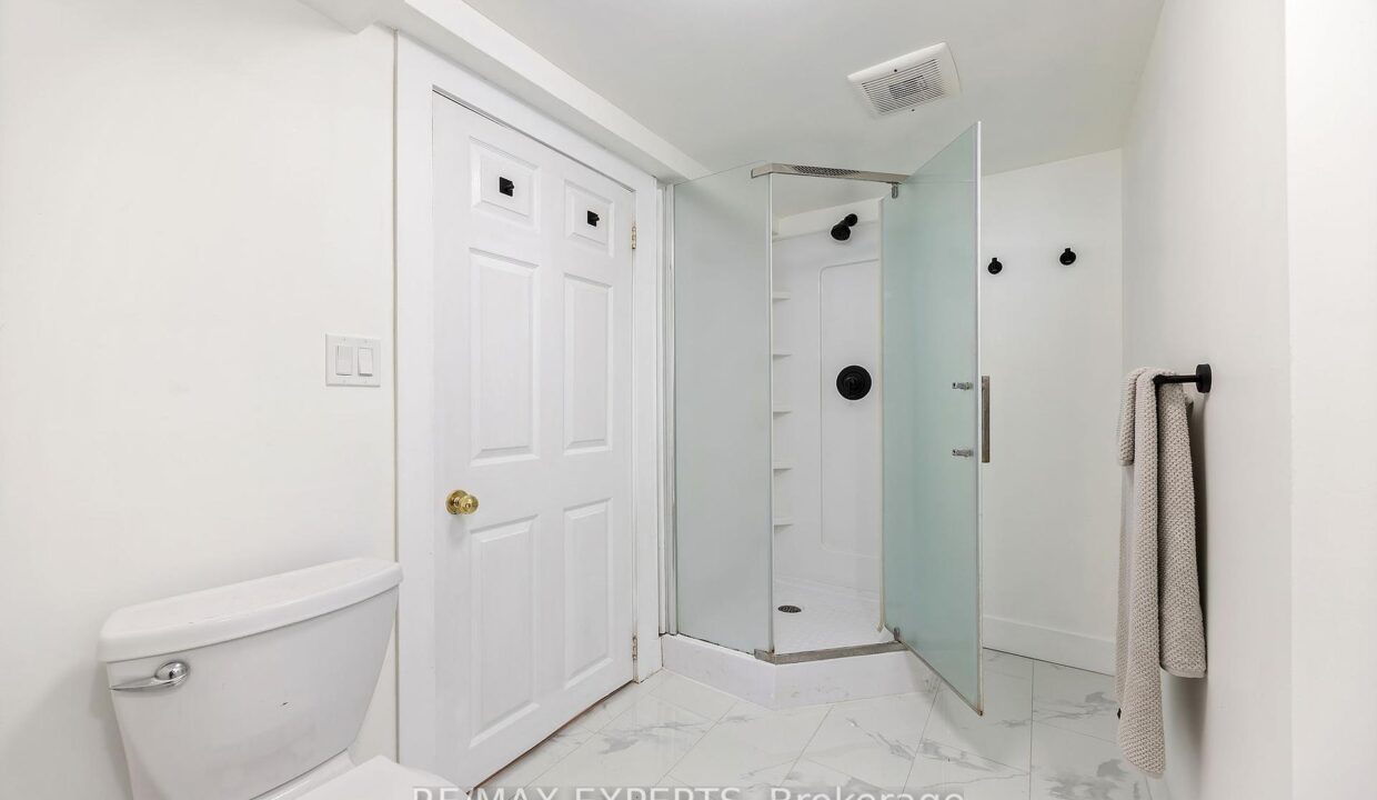 bf121515-4ab2-4a34-8196-3f05d81e359f-l.jpeg