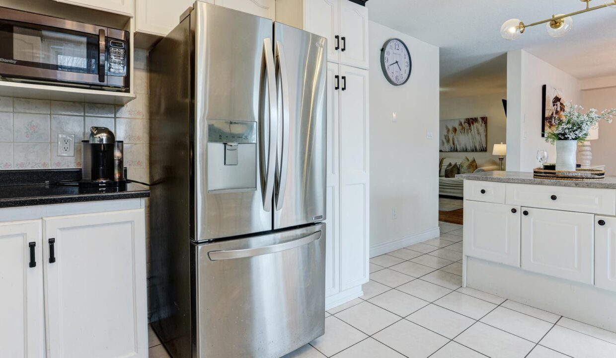 bfa8d31f-aee7-42fb-a199-7ec3363b3f8a-l.jpeg