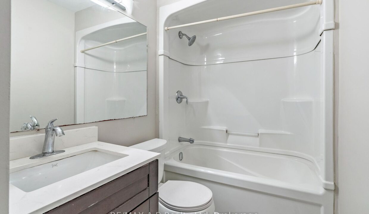 c00740a5-e141-46df-a76d-96a6c8a2ea16-l.jpeg