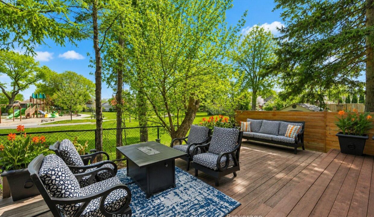 c1ad6308-5c47-4beb-b082-b8208474459e-l.jpeg
