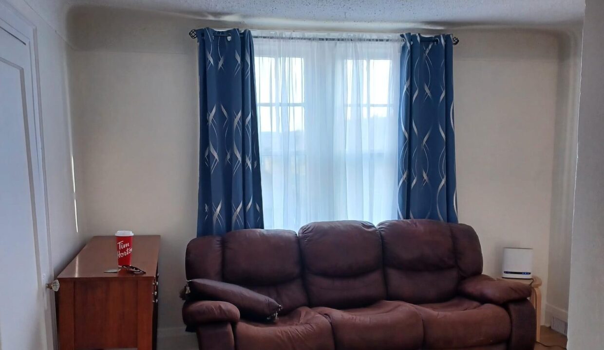c1d4a2ef-8a0c-49fd-82f6-a530c334fe38-l.jpeg