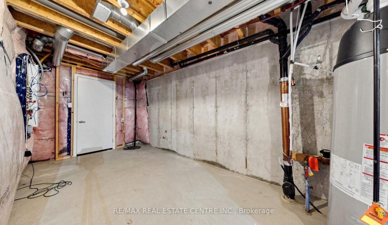 c3a3ae76-1d21-4799-b7fa-63ee6a466145-l.jpeg