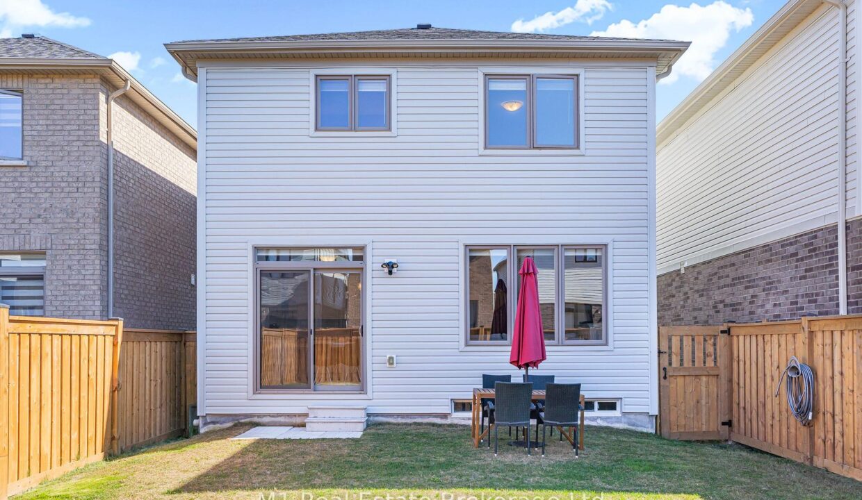 cc853b3c-d465-45c2-992d-b0f9faf9bcfa-l.jpeg