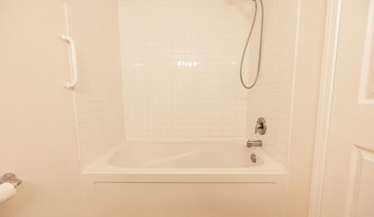 cdbca1c3-7772-4b07-b4d9-c3d2297a47d7-l.jpeg