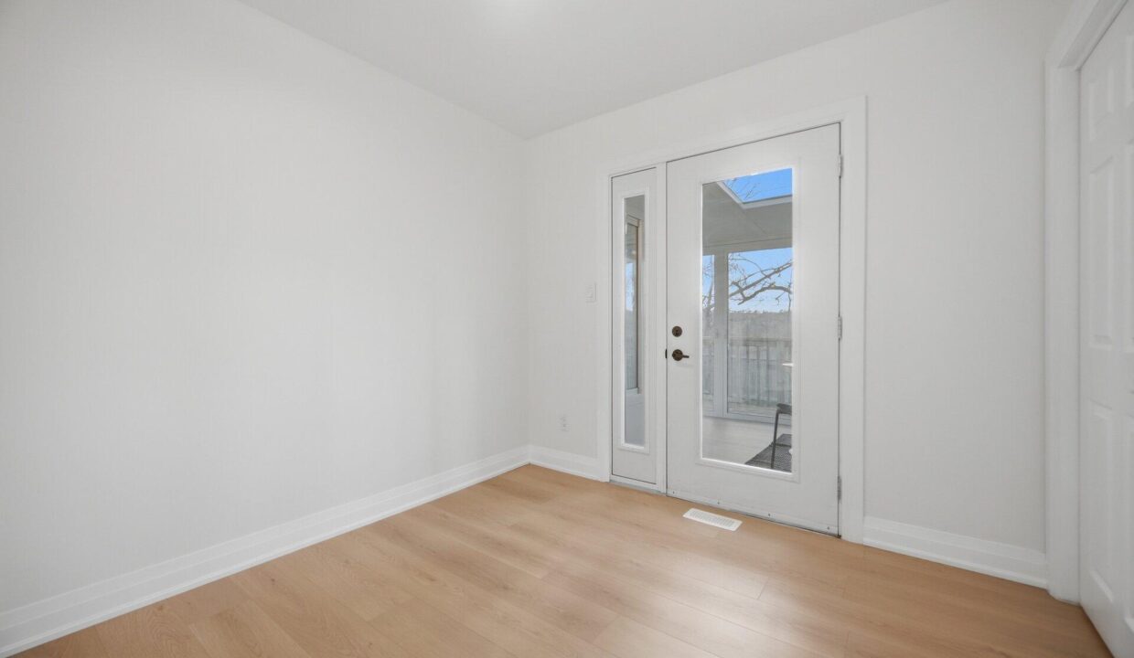 ceb23260-eda2-4040-bb3c-754f8a6db5f4-l.jpeg
