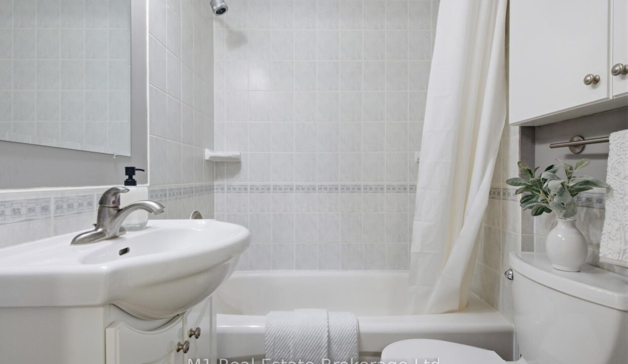 d3a07756-b8b9-4a2f-bfc9-2c8a8c8f613a-l.jpeg