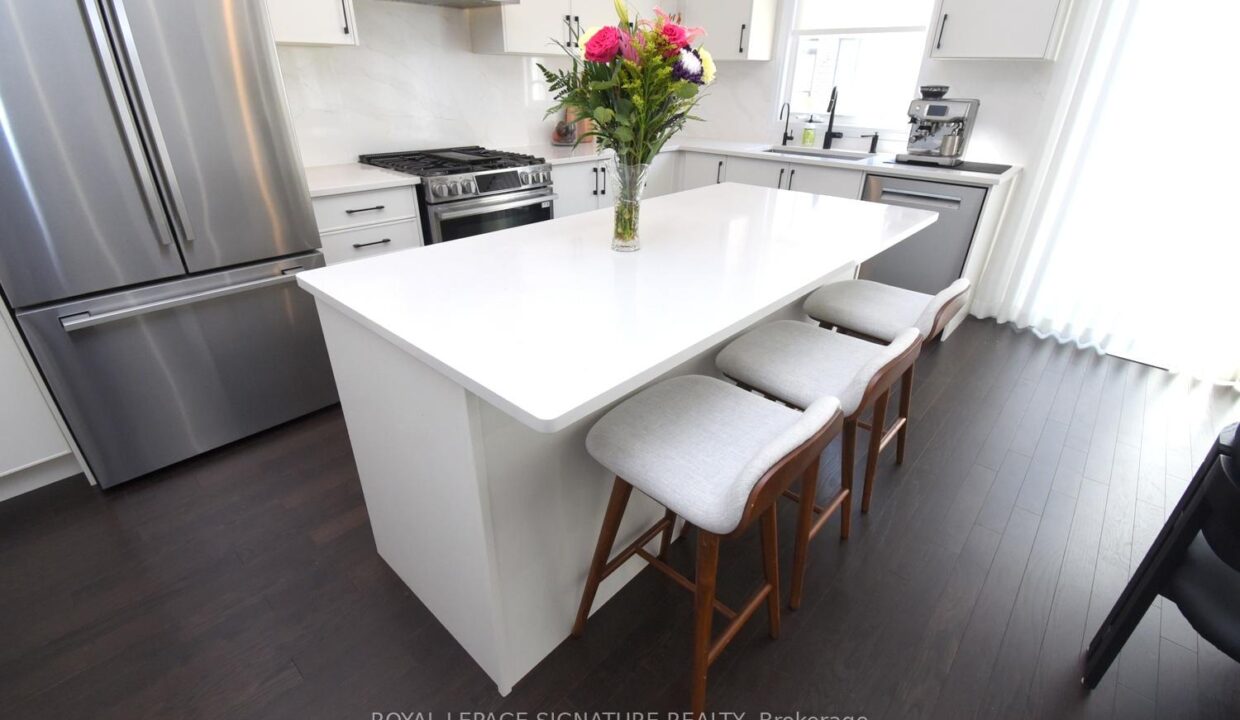 d5d6219e-71d3-455e-8959-931e8e11a18a-l.jpeg