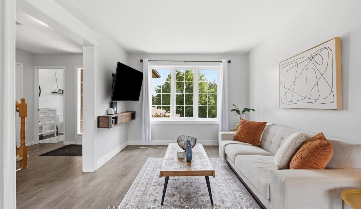 dfed448c-b67a-4422-89af-19750b1ccf99-l.jpeg