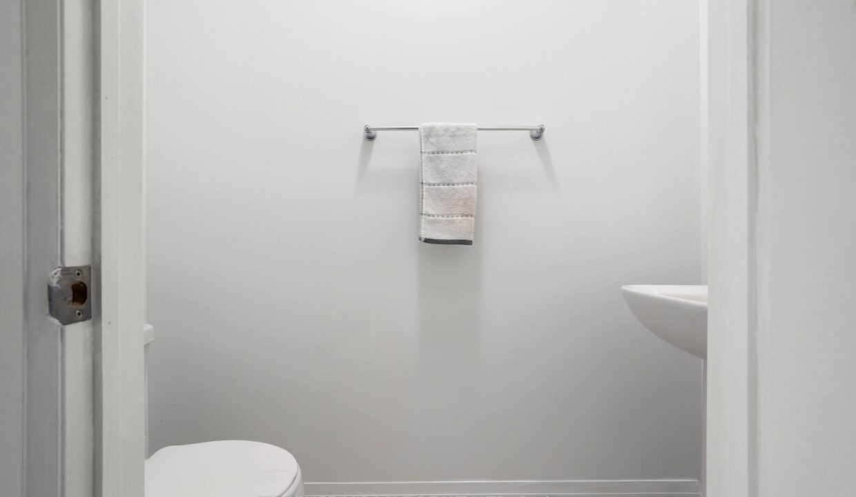 e260f2af-0c8f-42d3-8b5c-a352288c0d24-l.jpeg