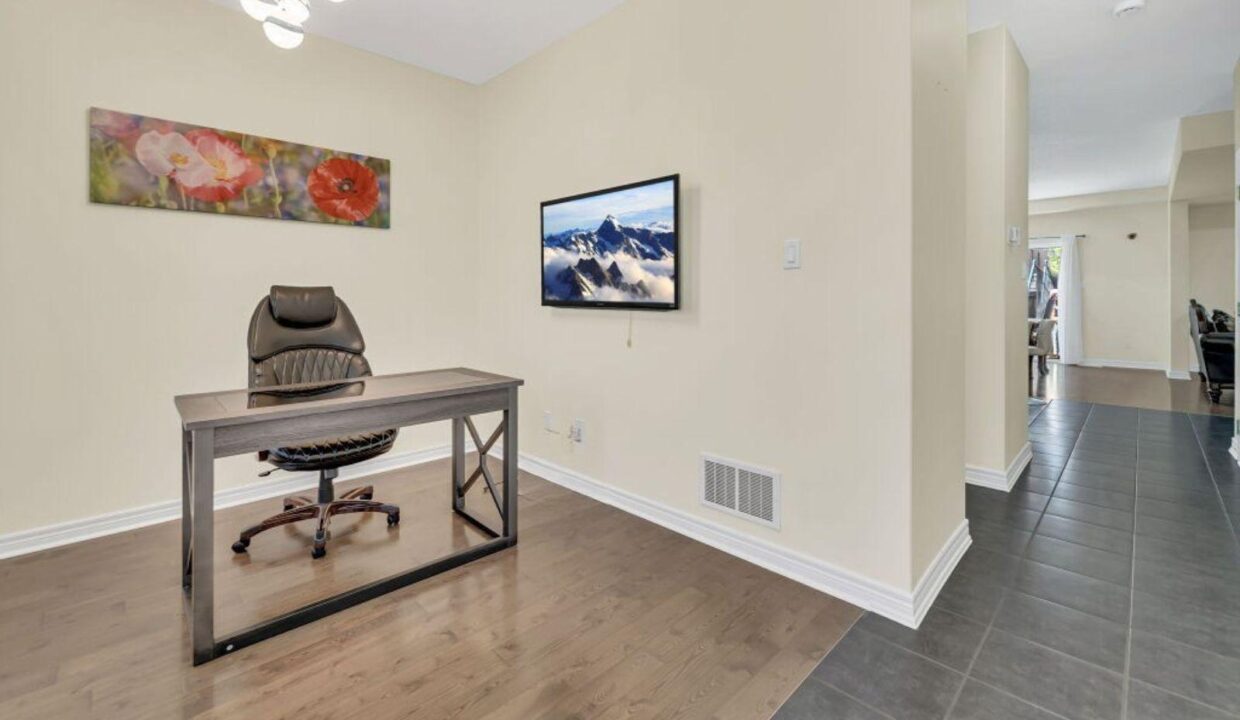 e351a22a-c3f9-4ba4-a931-e17562173a73-l.jpeg