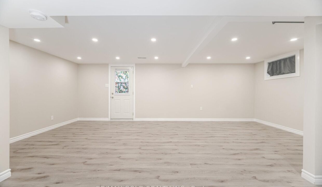 e3d0d711-ab03-487a-90f2-2570700ab64a-l.jpeg