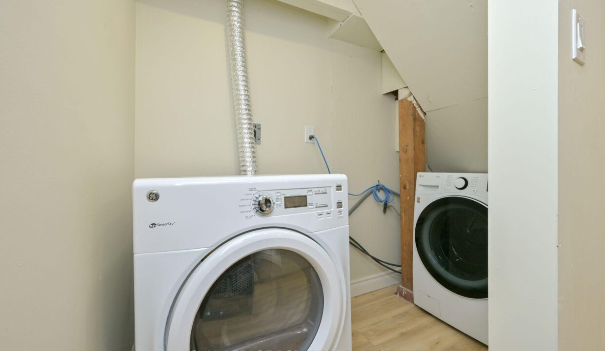 e5ade0df-945d-4fc5-afac-966289766372-l.jpeg