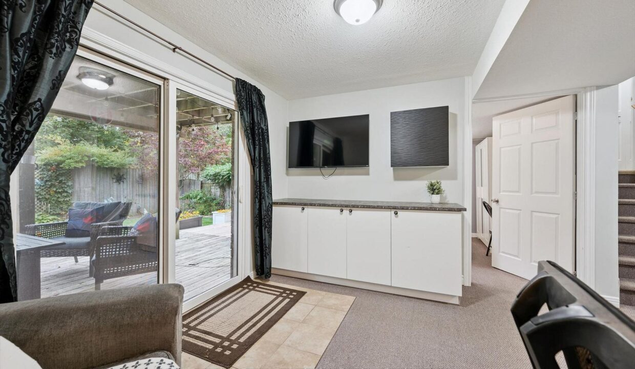 e6345455-aede-40af-9c5e-0886eb93ebc8-l.jpeg