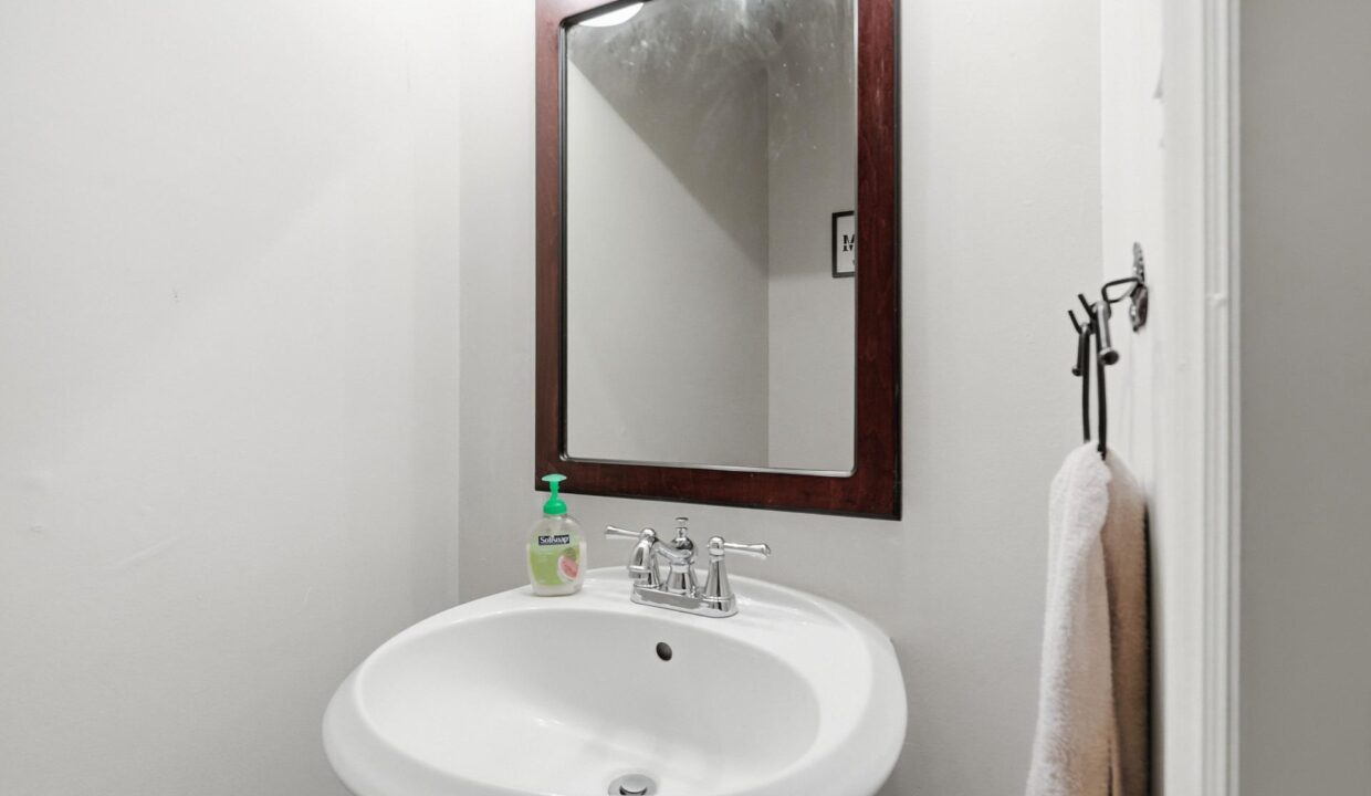 e6566932-a48f-4a7f-a668-dc90690ca4df-l.jpeg