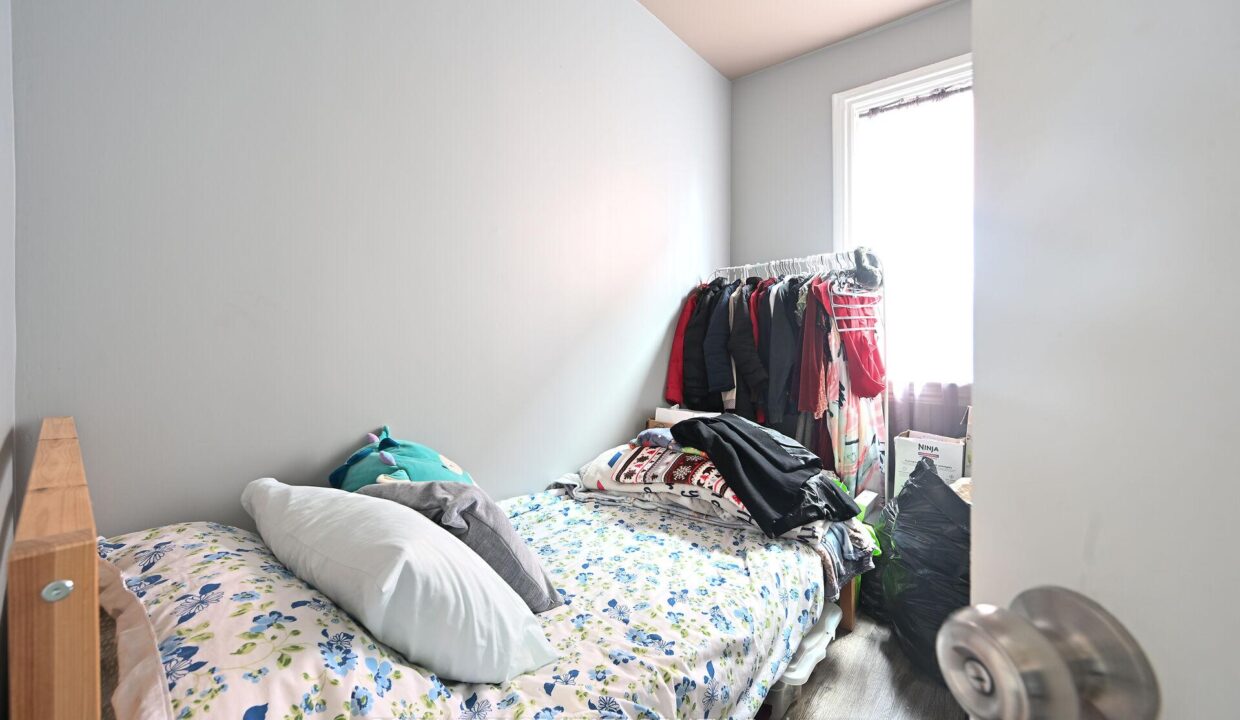 e909c03f-4c60-469f-ab6e-1f0f1418f0a5-l.jpeg