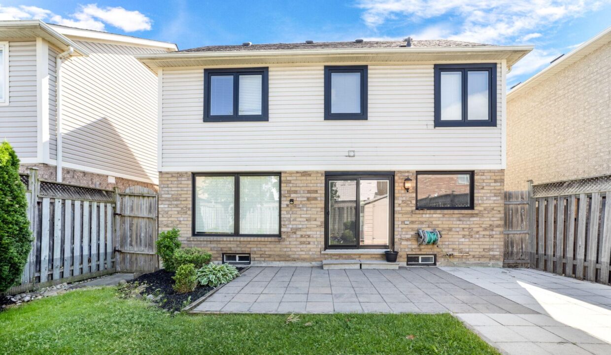 eaad4f50-0d6d-4b9e-bfaa-5ca083fbc738-l.jpeg