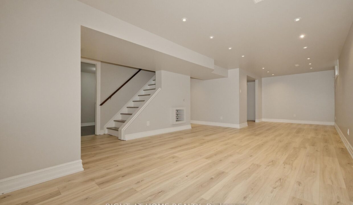 eab9ef7f-59a3-41ef-89c6-c99ee4dd5177-l.jpeg