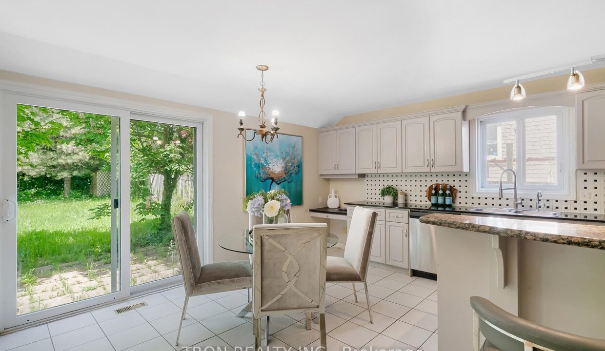 eb1bf4ab-610a-4840-8ff0-470af0956888-l.jpeg