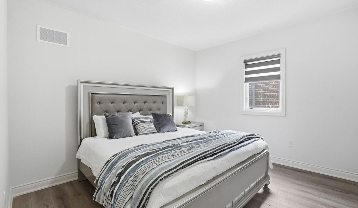 ec37fde0-dd5c-41ce-8b8e-b5aaf2f01442-l.jpeg